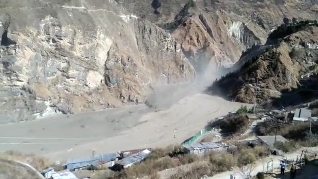 Photo of उत्तराखंड के जोशीमठ में हिमखंड के टूटने से भीषण बाढ़,150 श्रमिकों की मौत की आशंका