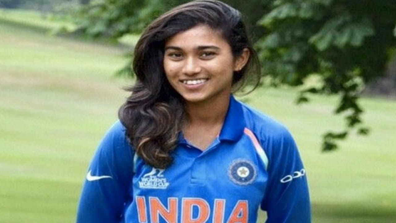 Photo of द.अफ्रीका के खिलाफ T-20 सीरीज के लिए भारतीय टीम में सिंगरौली की बेटी नुजहत परवीन का हुआ चयन