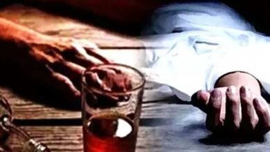 Photo of इंदौर में नकली शराब पीने से 5 लोगों की मौत, 2 की हालत गंभीर