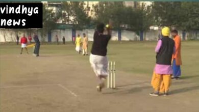 Photo of धोती में क्रिकेट मैच,संस्कृत में कमेंट्री, देवभाषा में बहुत दिलचस्प हुआ खेल