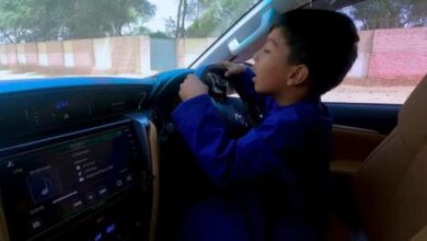 Photo of 8 साल के बच्चे ने Confident के साथ चलाई टोयोटा फॉर्च्यूनर SUV ! Internet पर छाया Video