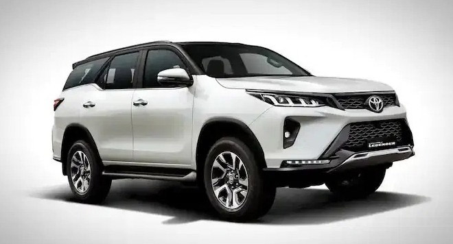 Hyundai Creta  को टक्कर देगी Toyota की New SUV, इसमें मिलेगें कई धांसू फीचर्स,धड़ल्ले से होगी बिक्री