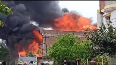 Photo of Kanpur के गैलेक्सी फार्म हाउस में लगी भीषण आग, लाखों का माल खाक