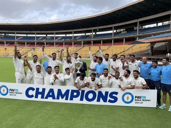 Madhya Pradesh ने रचा इतिहास, 41 बार की चैंपियन मुंबई को फाइनल में हराकर पहली बार रणजी ट्रॉफी का जीता खिताब