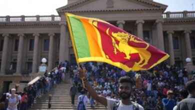 SriLanka में राष्ट्रपति राजपक्षे के देश छोड़ने के बाद आपातकाल की घोषणा : प्रधानमंत्री कार्यालय