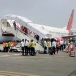 Spicejet emergency landing - 5 हजार फिट की ऊंचाई पर मौत को मात देकर जबलपुर पहुंचे यात्री, बताया धुआं के बीच कैसे बचाई अपनी जान