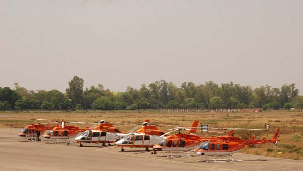 Helicopter Taxis in UP: अयोध्‍या, प्रयागराज, लखनऊ, आगरा और मथुरा के लिए टैक्सी की तरह चलेंगी हेलीकॉप्टर