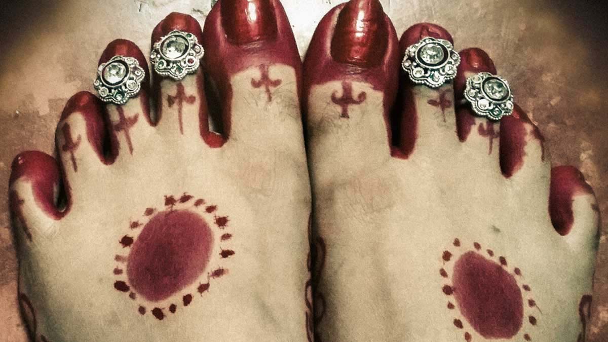 Toe Ring Astrology : बिछिया पहनते समय इस बात का रखें ख्याल, नहीं होगा बड़ा नुकसान