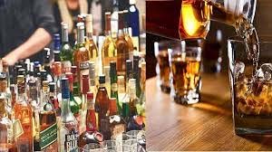 Loot in Singrauli liquor shop : आबकारी प्रभारी के संरक्षण में बैढन कंपोजीट शराब दुकान में खुलेआम हो रही लूट, आबकारी नियम को दिखा रहे ठेंगा