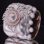 diamond studded watch: इस घड़ी में जड़े हैं 17524 हीरे, गिनीज बुक में दर्ज हुआ नाम, हिन्दुस्तानी कारीगरी का देखिए कमाल