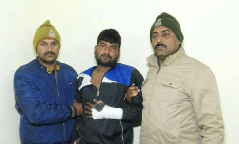 Indore Crime News: आकाश बकरी ने युवती से किया गैंगरेप,बाइक, पिस्टल,जिंदा कारतूस के साथ गिरफ्तार, 30 से अधिक मामले हैं दर्ज