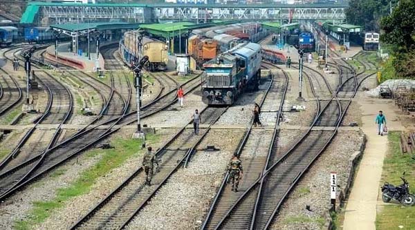 Budget 2023:रेलवे को चमकाने मिले 2.40 लाख करोड़ रुपए,अब तक के सबसे बढ़े बजट से होगा कायापलट