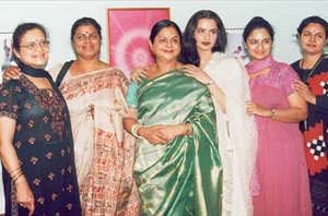 Rekha की हैं 6 बहनें, सभी हैं अपने कैरियर में सक्सेसफुल ...जानें क्या करती हैं सभी