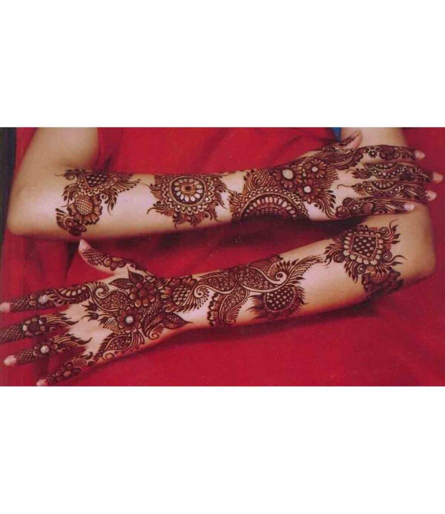 Mehandi Design : दोस्त की शादी में करे ट्राई यह मेहंदी डिज़ाइन, जिससे बढ़ेगी आपकी हाथो की खूबसूरती