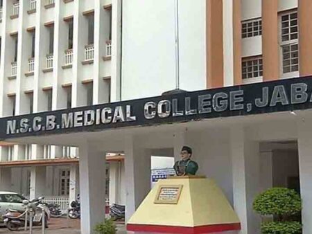 Jabalpur news : मेडिकल अस्पताल की खिड़की तोड़कर पहली मंजिल से पेट दर्द के मरीज ने लगाई छलांग, मौत 