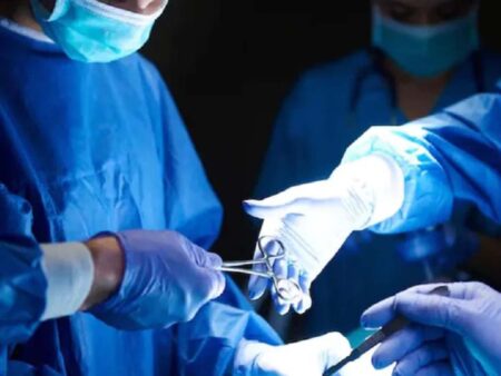 MP News :स्लिम बॉडी के चक्कर में गवानी पड़ी जान! वेट लॉस सर्जरी के दौरान मौत परिजनों ने कलेक्टर से की शिकायत