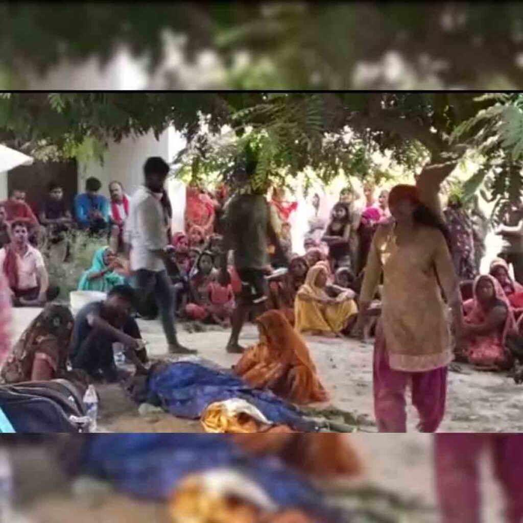 Azamgarh News: मृत युवती के दाह संस्कार को रोककर जिंदा करने का दावा, फिर 5 घंटे तब चला अंधविश्वास का खेल, मां- बेटी गिरफ्तार Azamgarh News: मृत युवती के दाह संस्कार को रोककर जिंदा करने का दावा, फिर 5 घंटे तब चला अंधविश्वास का खेल, मां- बेटी गिरफ्तार