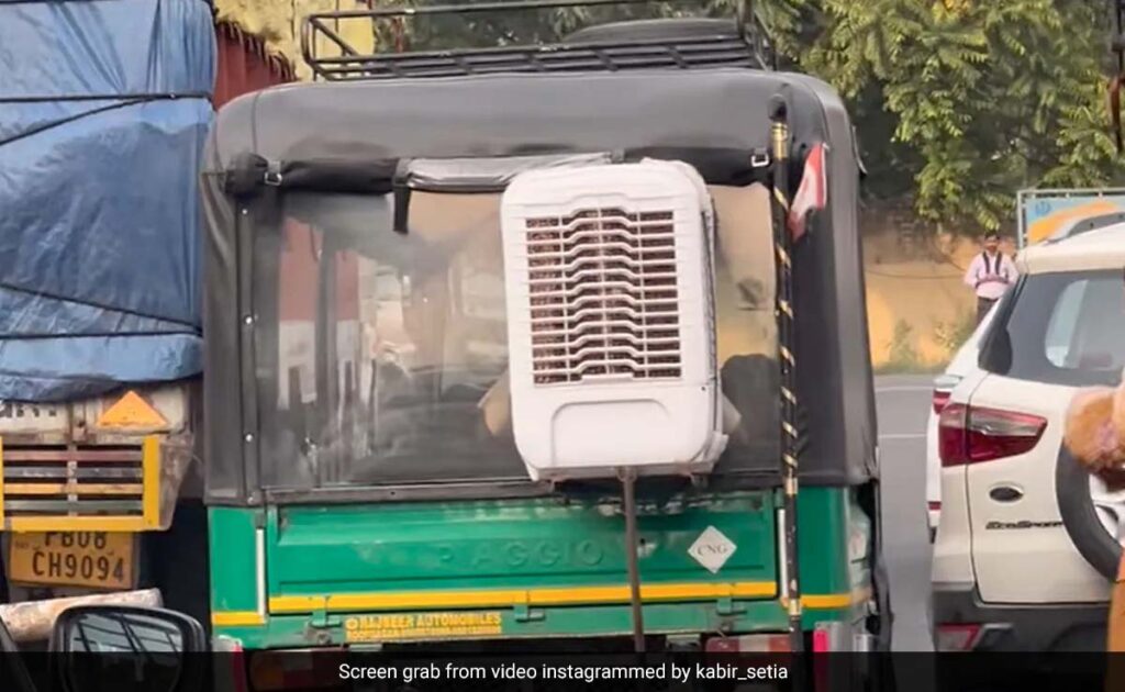 Desi Jugaad Viral Video : ऑटो वाले के जुगाड़ से लोगों का चकराया दिमाग, ऑटो में सेट कर दिया कूलर 