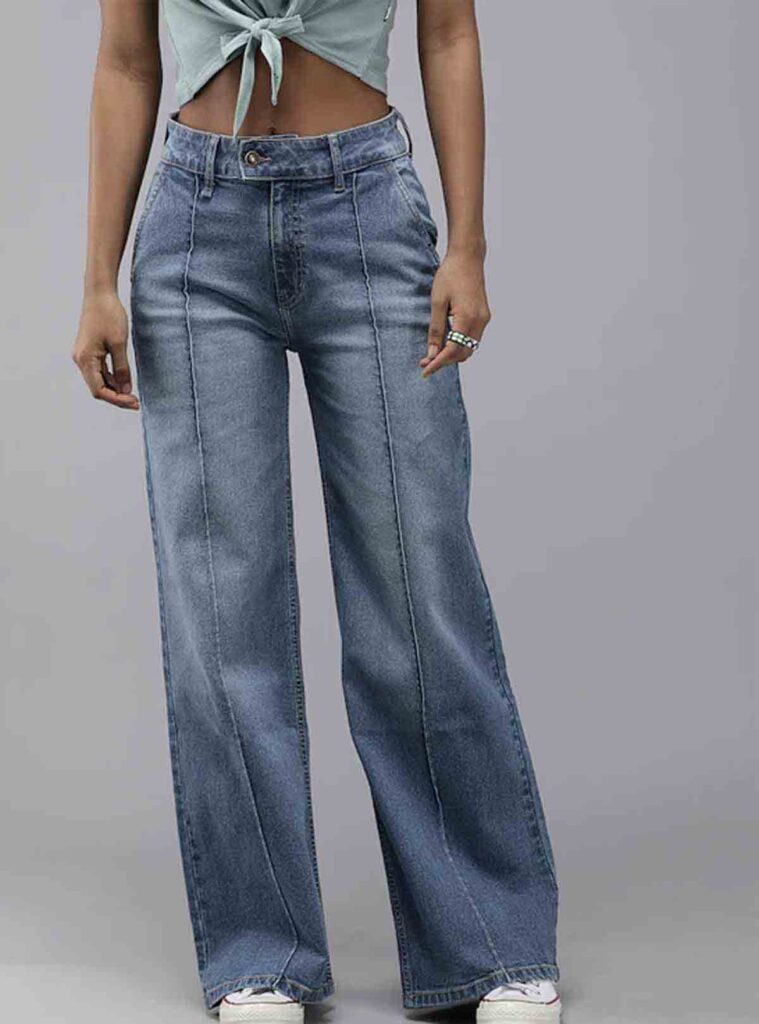 Stylish Jeans : पतली कमर वाली लड़कियां पहने यह फैंसी जींस, स्टाइलिश के साथ मिलेगा कंफर्ट