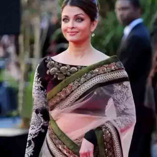 Aishwarya Rai ने कयामत ढाने के लिए पहनी यह साड़ी, उनके लुक्स को देखने वाले हो गए फिदा