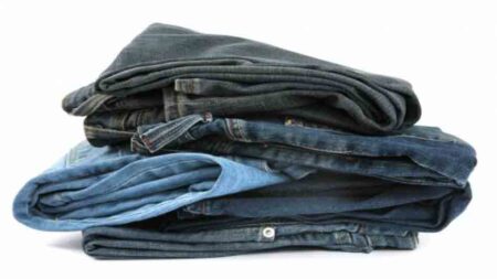 wash jeans pant : जींस धोते समय इस 1 चीज़ का करें इस्तेमाल कभी नहीं होंगा कलर फैड, हमेशा चमक रहेंगी बरकरार, जानें तरीका 