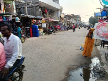 Singrauli News : अतिक्रमण की चपेट में सरई बाजार,व्यापारियों का सामान सड़क पर, लोगों को हो रही भारी परेशानी