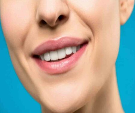 White teeth : दूध जैसे चमक उठेंग सफ़ेद दांत, इन घरेलू चीजों का करे उपयोग