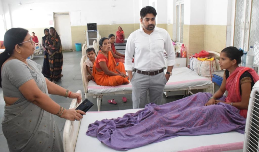 MP News : एक्शन मोड़ में कलेक्टर,सिविल सर्जन,RMO और अस्पताल प्रबंधन को जारी किया नोटिस